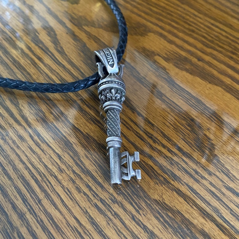🗝️Key Pendant